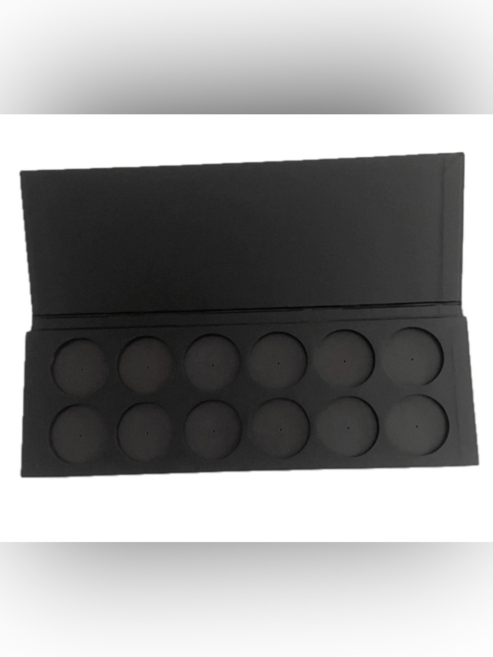 NWT~ Customizable Magnetic Shadow & Face Palette